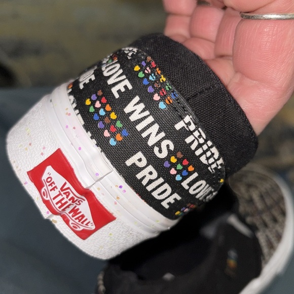 Vans Off The Wall - PRIDE - RAINBOW color 9w - Picture 13 of 14